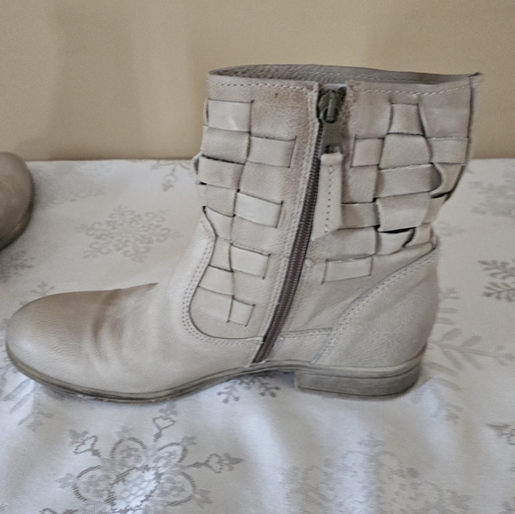 MJUS Ankle Boots Womens Woven Distressed Grey Leather SZ 8 - Picture 6 of 14